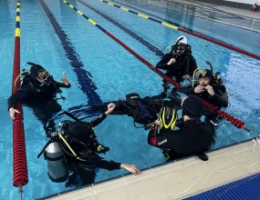 &nbsp;한국해양소년단전남동부연맹은 2026년 1월 12~13일 여수시청소년해양교육원에서 「트라이스쿠버 교육 프로그램」을 운영하였다. 본 교육은 입문용 SSI 트라이 스쿠버 과정을 통해 참가자에게 수중 호흡체험과 기본 스쿠버 기술을 익히는 기회를 제공했다.